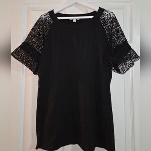 Women's Maette Black lace contrast short sleeve tee shirt Blouse Size Medium